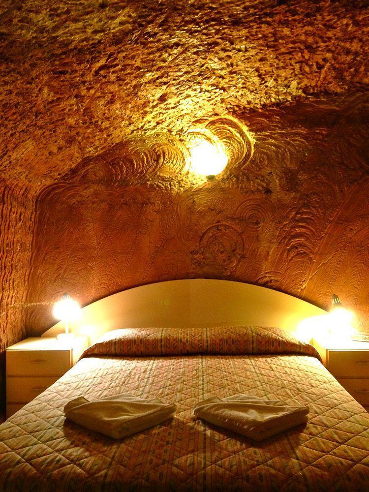 The Lookout Cave Underground Motel Coober Pedy Luaran gambar