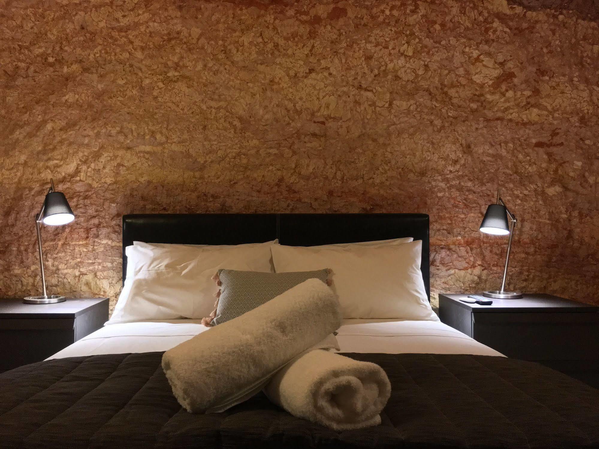The Lookout Cave Underground Motel Coober Pedy Luaran gambar