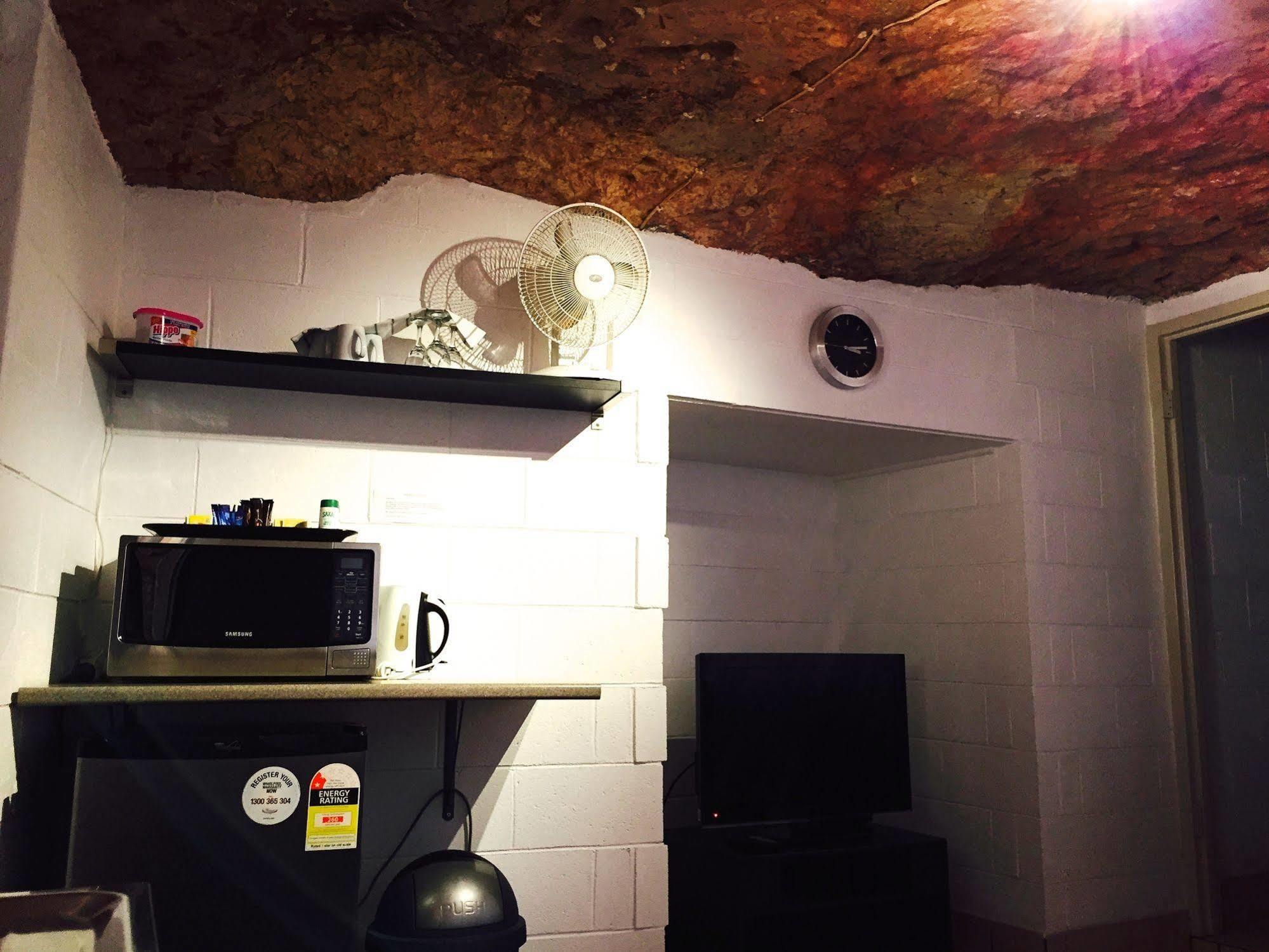 The Lookout Cave Underground Motel Coober Pedy Luaran gambar